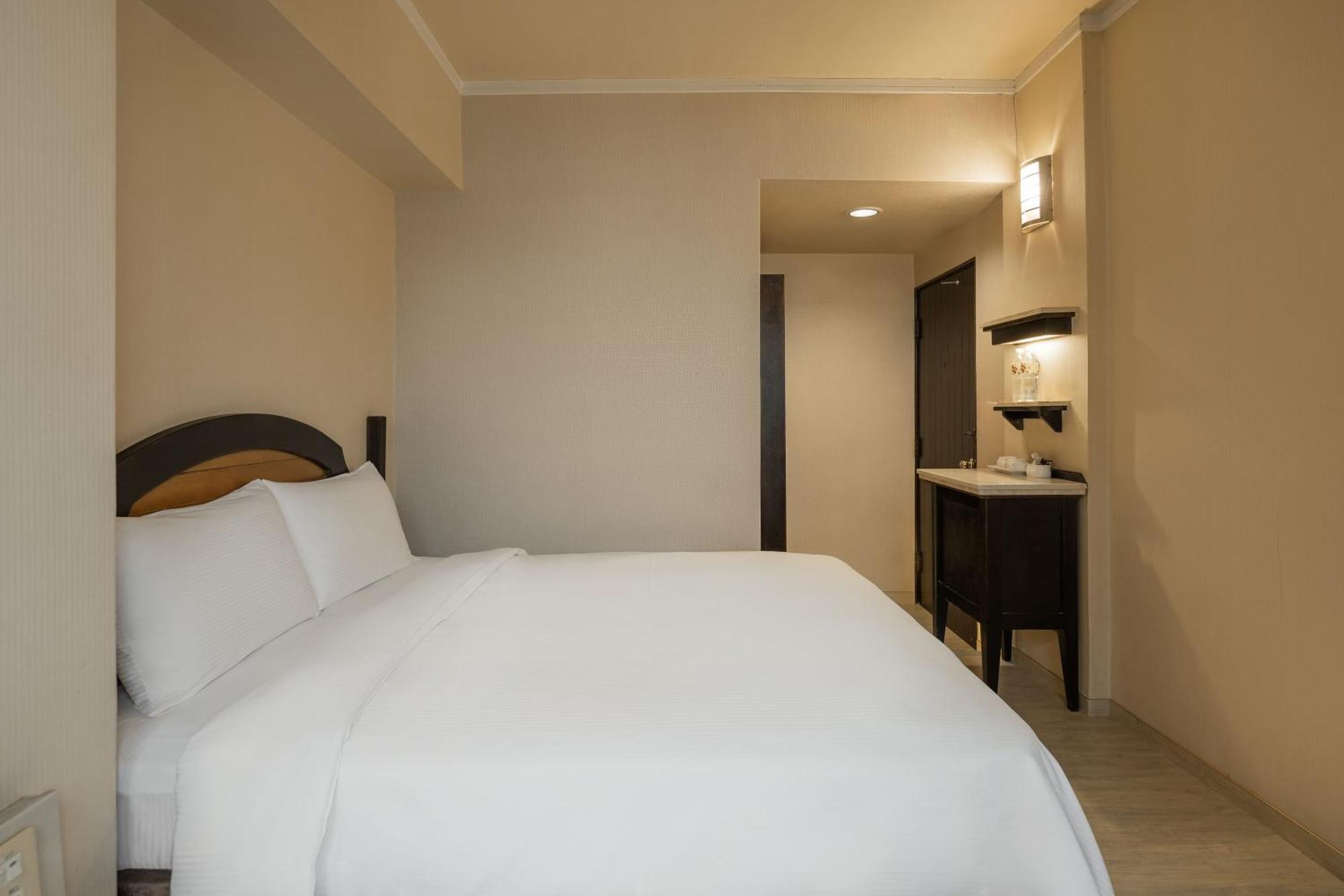 Kindness Hotel Weiwuying Kaohsiung Værelse billede