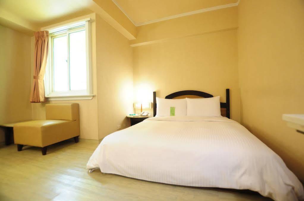 Kindness Hotel Weiwuying Kaohsiung Eksteriør billede