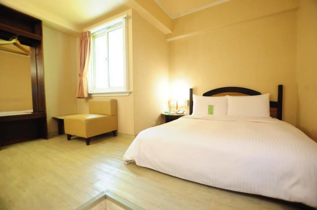 Kindness Hotel Weiwuying Kaohsiung Eksteriør billede