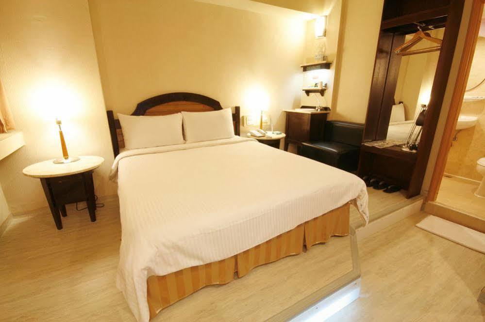 Kindness Hotel Weiwuying Kaohsiung Eksteriør billede